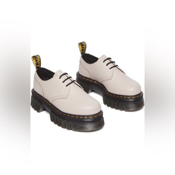 Dr. Martens Audrick 3-Eye Platform Shoe (Women) NWT Sizes - 7 & 9 - Picture 4 of 8